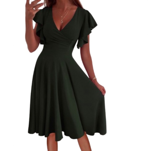 Women’s Green V Neck Ruffle Sleeve Midi Dress - Picture 1 of 6